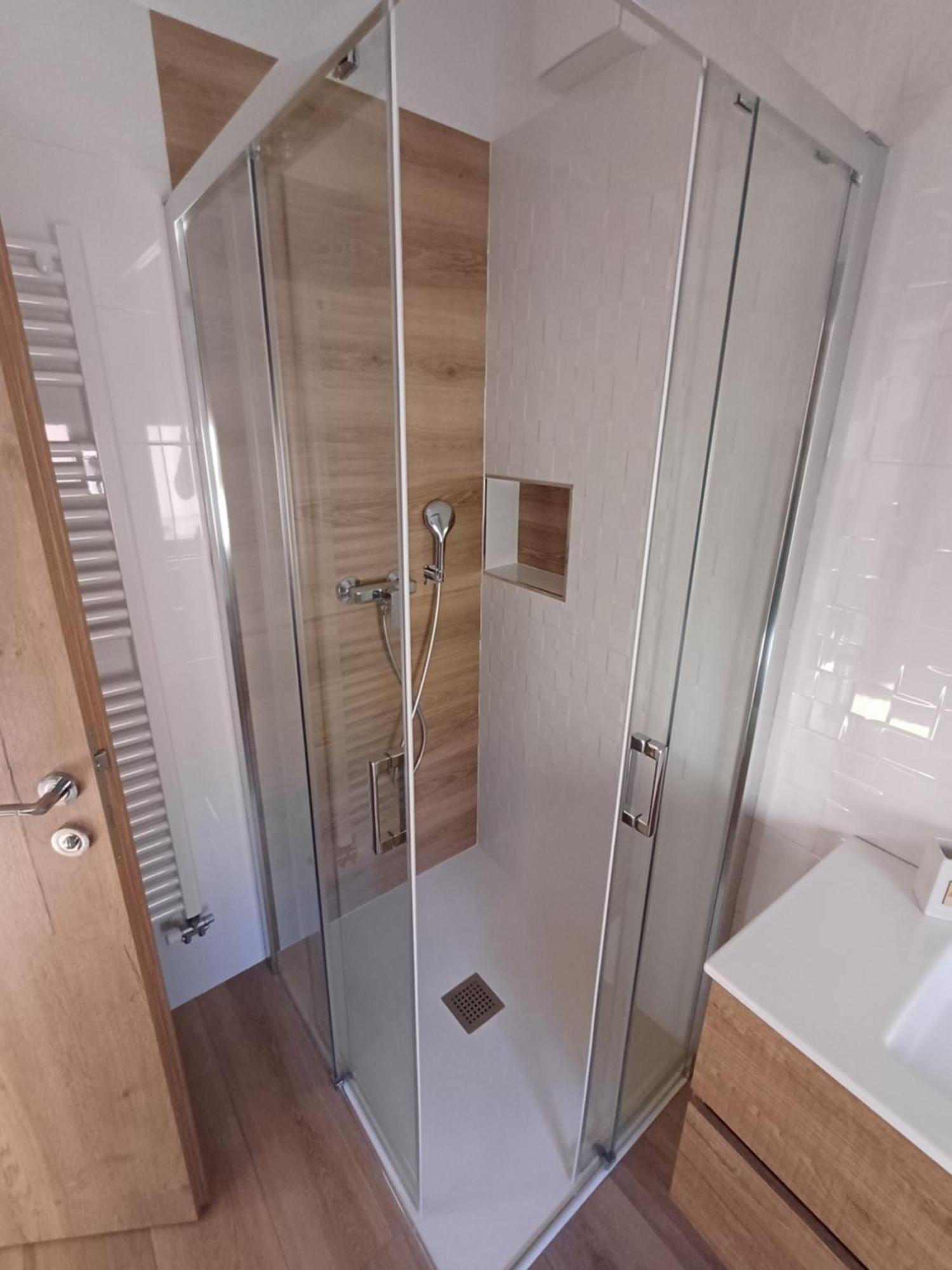 Apartmaji Tanto Malovse Crnice Exterior foto