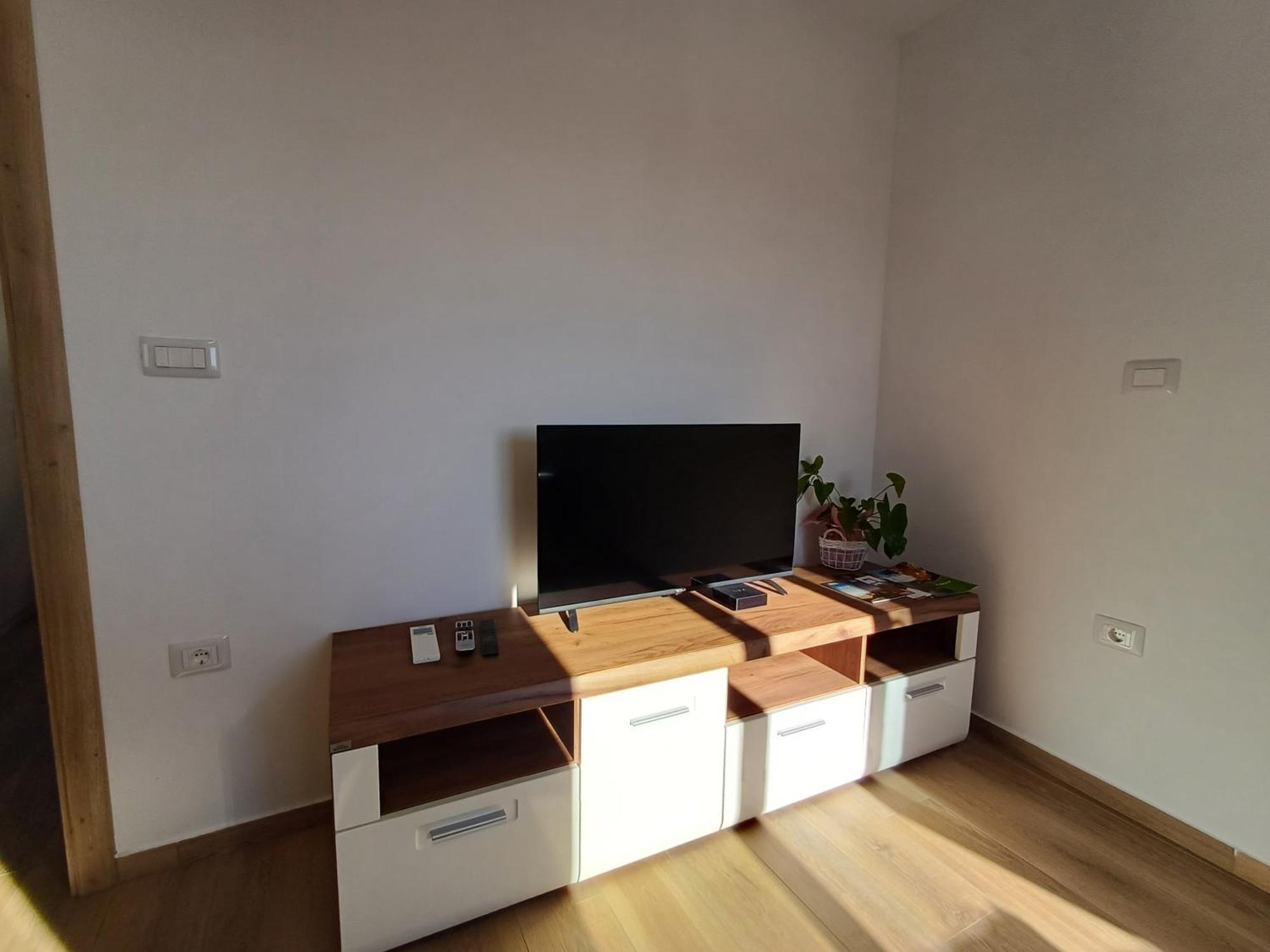 Apartmaji Tanto Malovse Crnice Exterior foto
